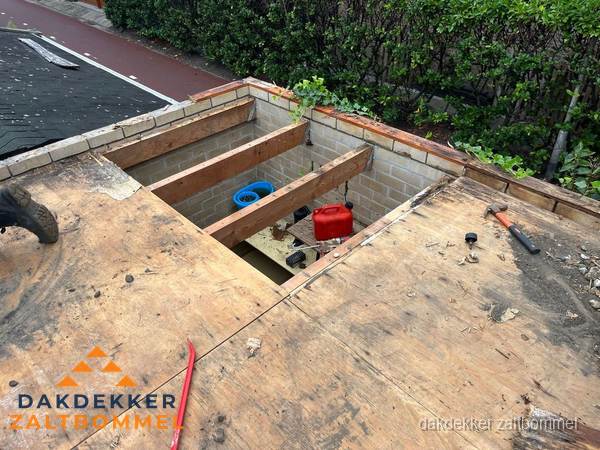 Plat dak vervangen met open constructie in Zaltbommel Plat dak vervangen met open constructie in Zaltbommel