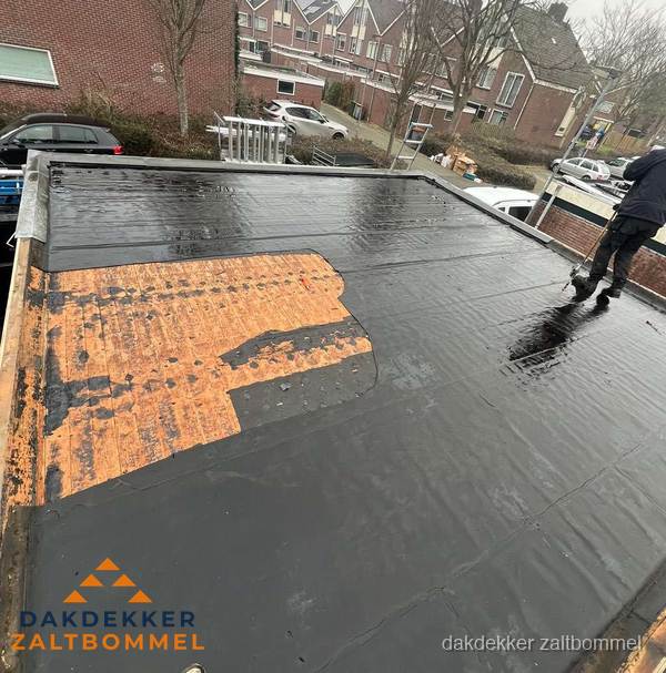 Dakrenovatie met Royal onderdak op plat dak in Zaltbommel Dakrenovatie met Royal onderdak op plat dak in Zaltbommel